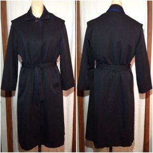 Women's Vtg Forecaster International Trench Coat